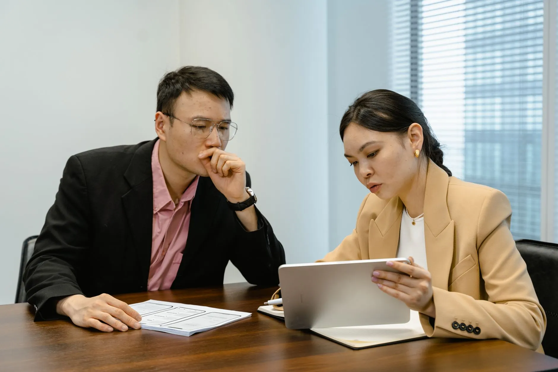 重庆美甲美睫服务项目全解析：从日式美甲到角蛋白翘睫的工艺对比